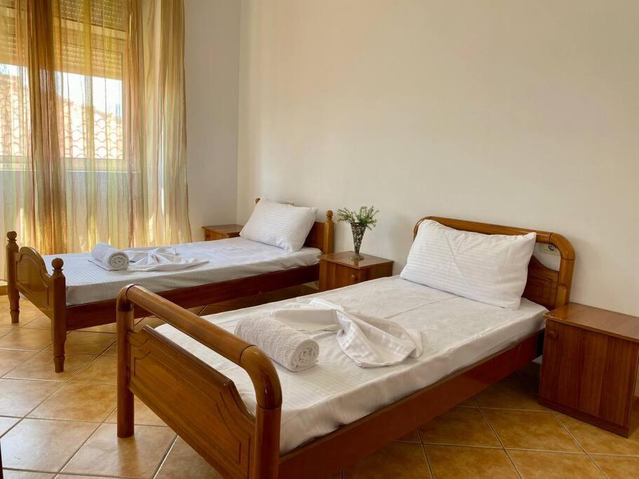 Roel Apartments Shkodra Center Екстериор снимка