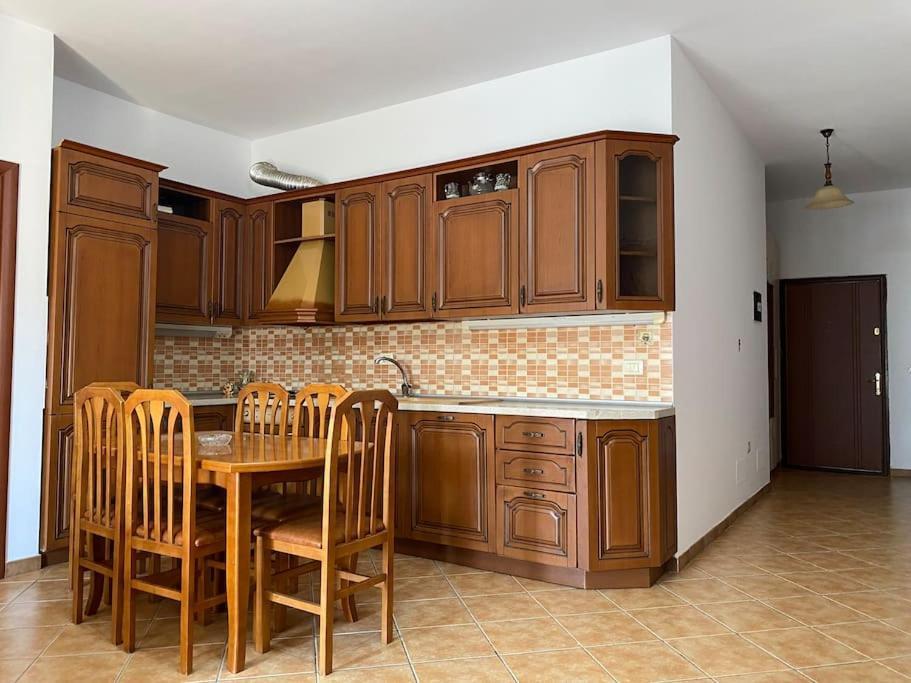 Roel Apartments Shkodra Center Екстериор снимка